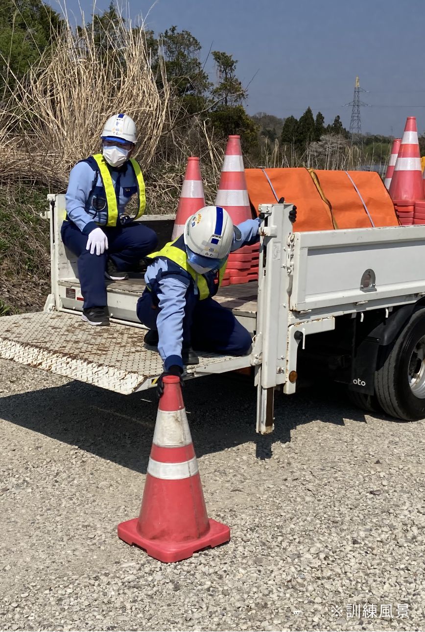 写真:資格取得者／高速道路警備